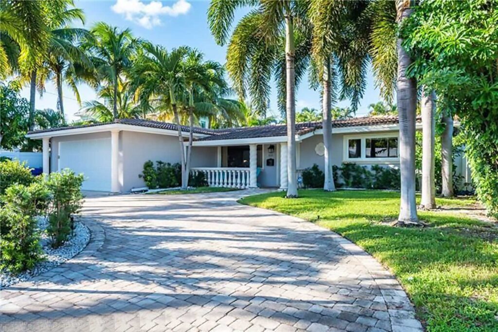 boca raton real estate for sale, carolyn v mcnamara, coldwell banker, Real Estate Coral Springs, Deerfield Beach Real Estate, DeerCreek Real Estate, CVM Realty, buying homes in south florida, 5 star reviews, testimonial, Carolyn mcnamara realtor
