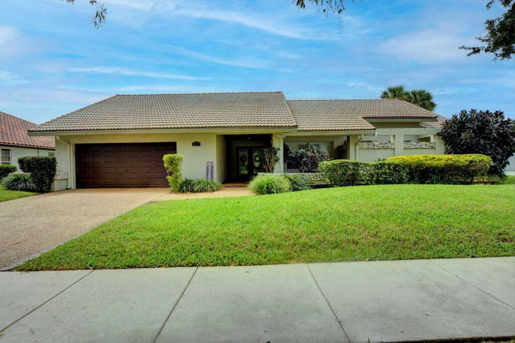 boca raton real estate for sale, carolyn v mcnamara, coldwell banker, Real Estate Coral Springs, Deerfield Beach Real Estate, DeerCreek Real Estate, CVM Realty, buying homes in south florida, 5 star reviews, testimonial, Carolyn mcnamara realtor